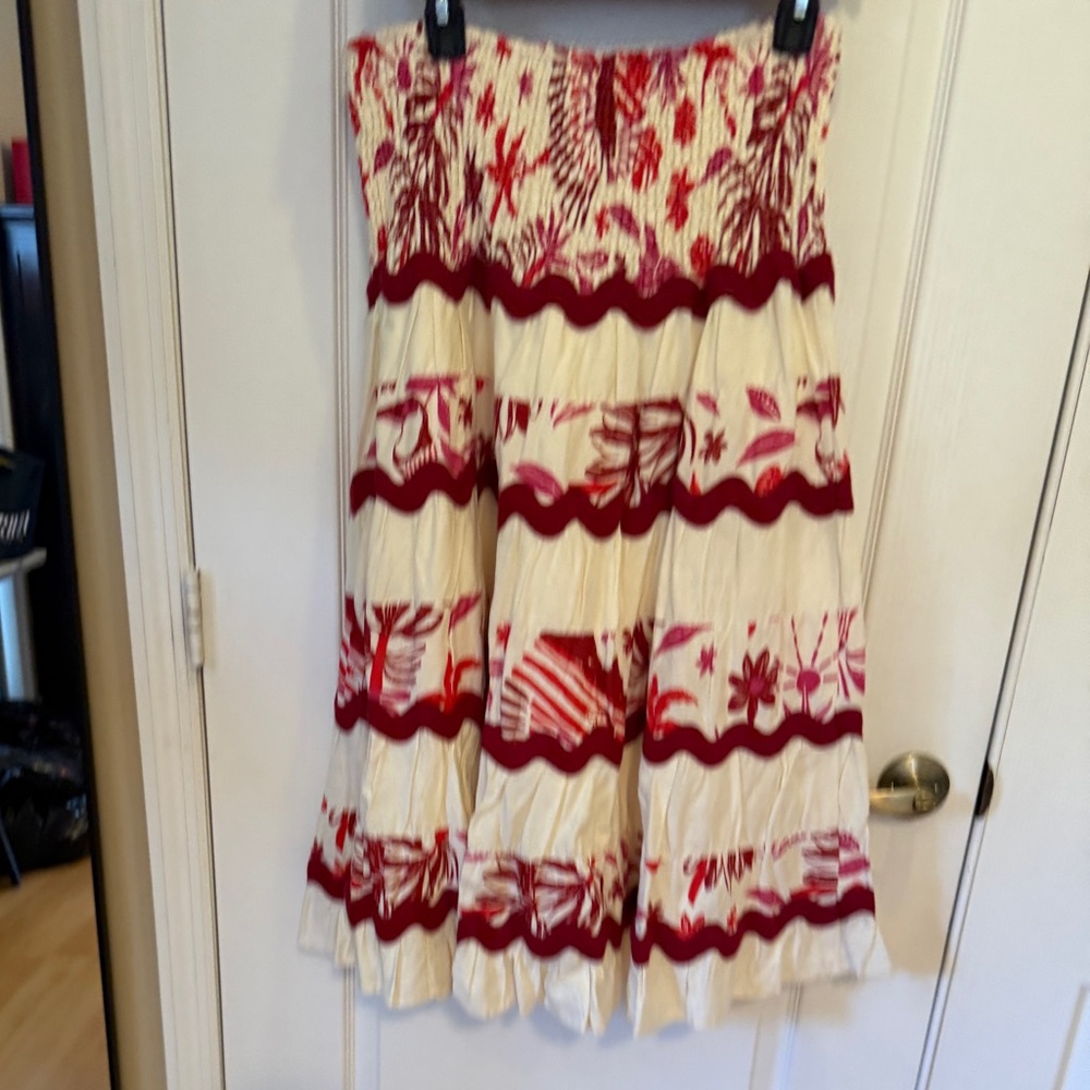 Caroline Constas Red and White Textured Fabric - Picture 3 of 9